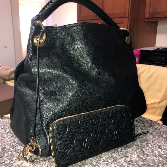 Louis Vuitton Artsy MM Noir - Picture 5 of 7